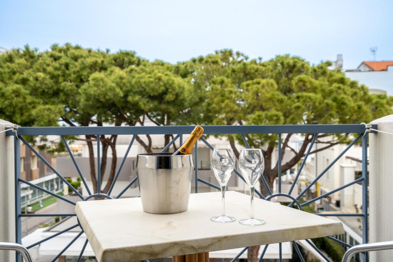 Royal Boutique Hotel Riccione Zewnętrze zdjęcie