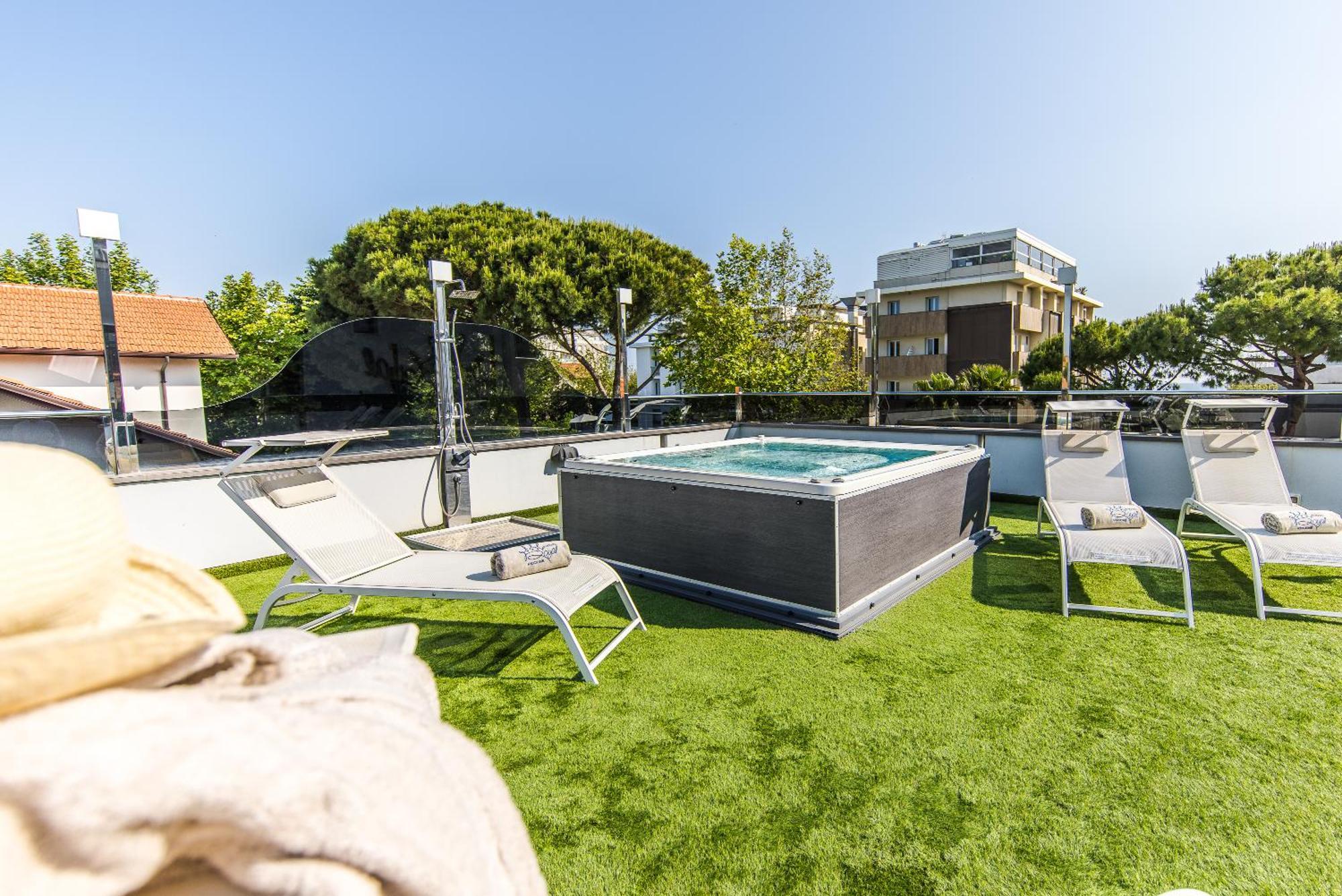 Royal Boutique Hotel Riccione Zewnętrze zdjęcie